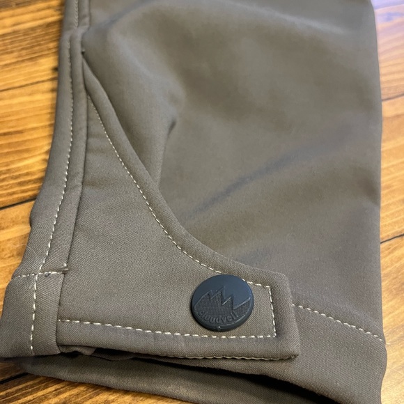 Vintage Cloud Veil Water resistant jacket. I purchased this bad boy in 2004. - Picture 6 of 7